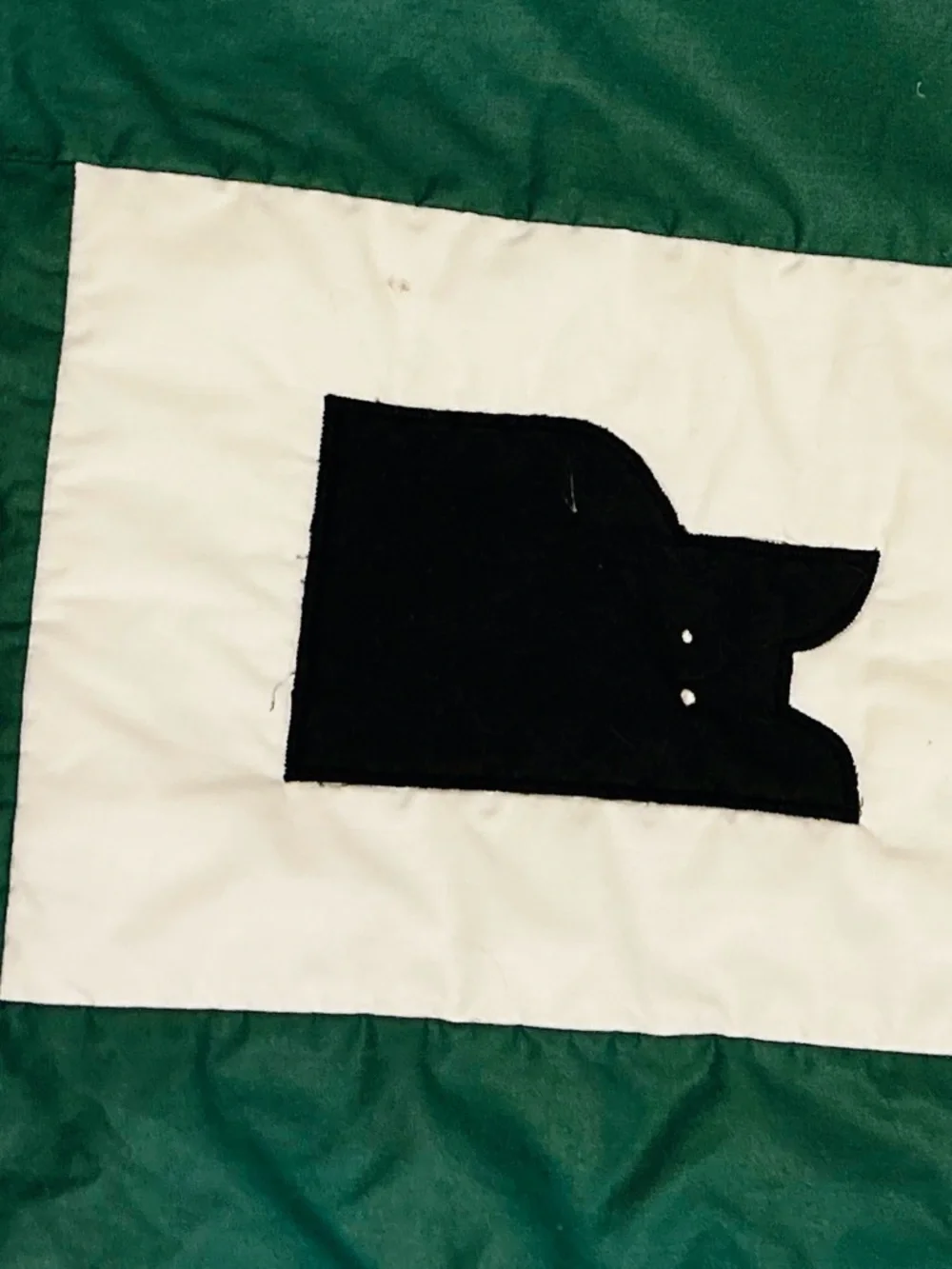Handmade Green and White Cat Patchwork Quilted Wall Hanger 36” x 28”